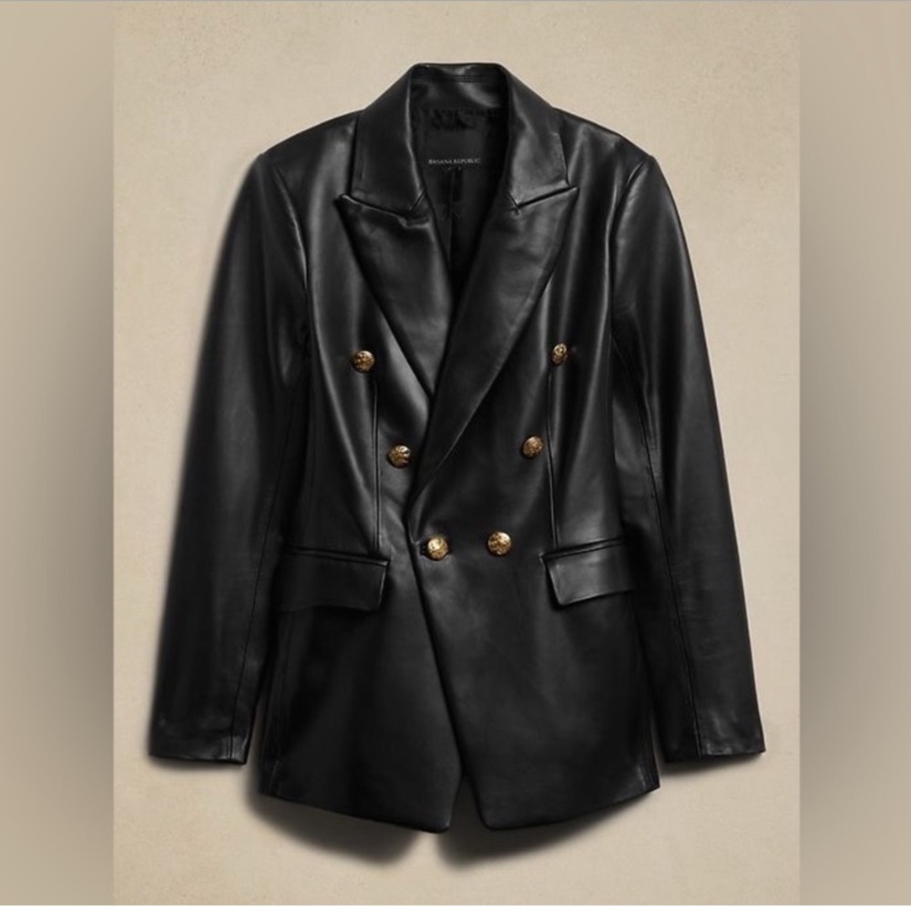 Banana Republic Leather Captain’s Blazer - Never Worn
Fall/Winter 2023 - Picture 4 of 8